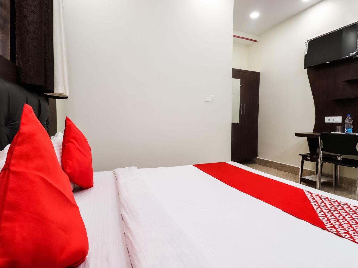Oyo 72429 New Abhinandan Hotel Amroha Luaran gambar